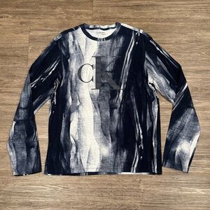 Calvin Klein Long sleeve graphic shirt sz M